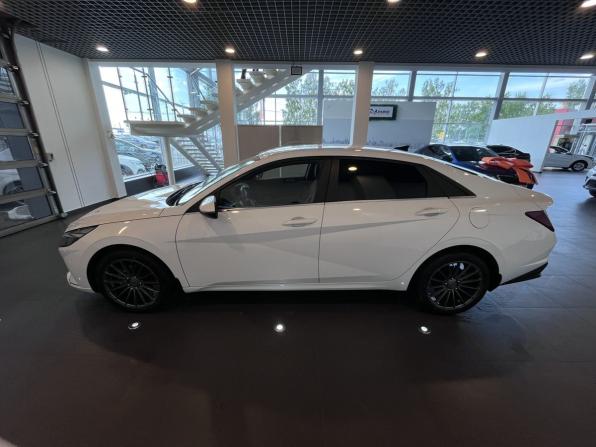 Hyundai Elantra VII (CN7) с пробегом 2021 года, цена 2 090 000 рублей, 107964 км, седан, Автокод Объявления