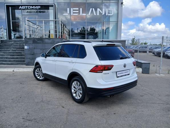 Volkswagen Tiguan II с пробегом 2019 года, цена 2 590 000 рублей, 58780 км, внедорожник, Автокод Объявления