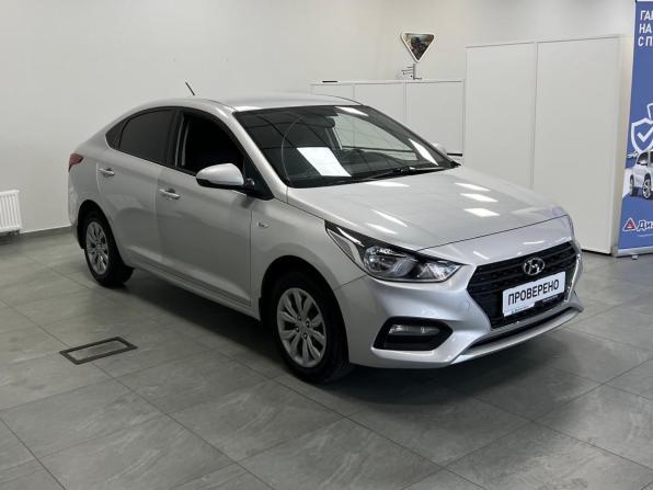 Hyundai Solaris II с пробегом 2019 года, цена 1 299 000 рублей, 112500 км, седан, Автокод Объявления