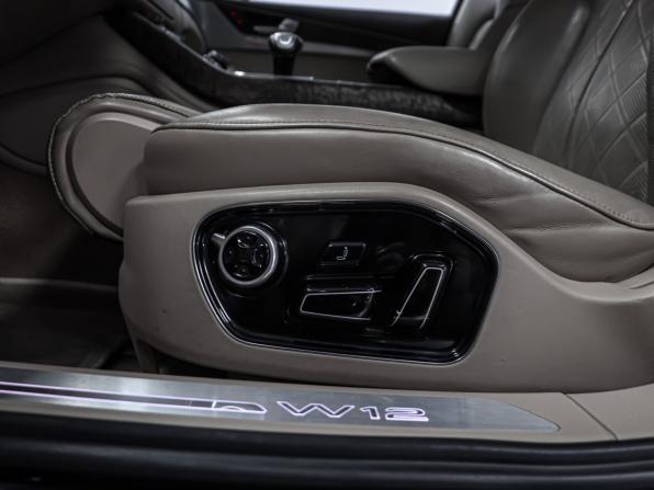 Audi A8 III (D4) Рестайлинг с пробегом 2015 года, цена 2 990 000 рублей, 327834 км, седан, Автокод Объявления