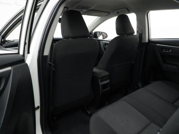 Toyota Corolla XI (E160 E170 E180) с пробегом 2013 года, цена 1 419 000 рублей, 232980 км, седан, Автокод Объявления
