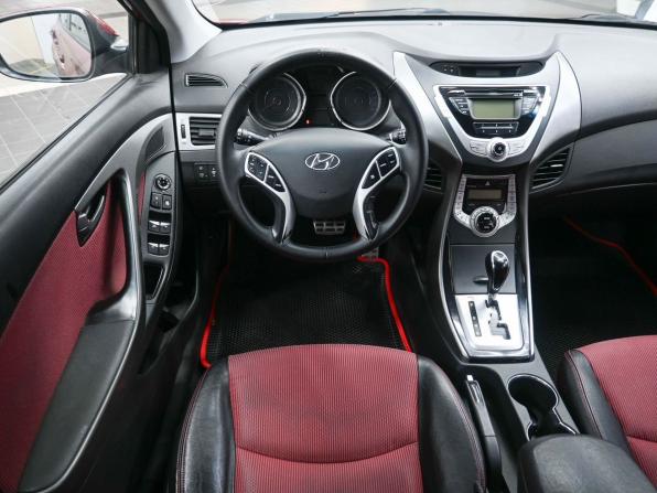 Hyundai Elantra V (MD) с пробегом 2011 года, цена 1 059 900 рублей, 193000 км, седан, Автокод Объявления