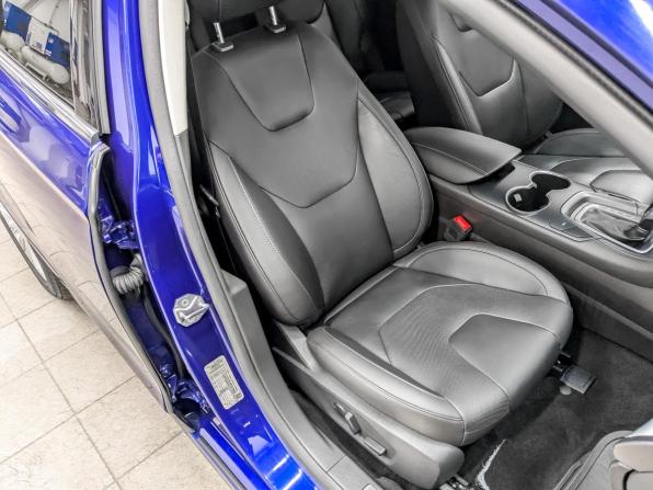 Ford Mondeo V с пробегом 2018 года, цена 1 950 000 рублей, 100154 км, седан, Автокод Объявления