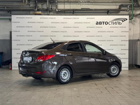 Hyundai Solaris I Рестайлинг с пробегом 2016 года, цена 949 000 рублей, 120000 км, седан, Автокод Объявления