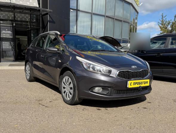 Kia Ceed II с пробегом 2014 года, цена 1 049 000 рублей, 141000 км, универсал, Автокод Объявления