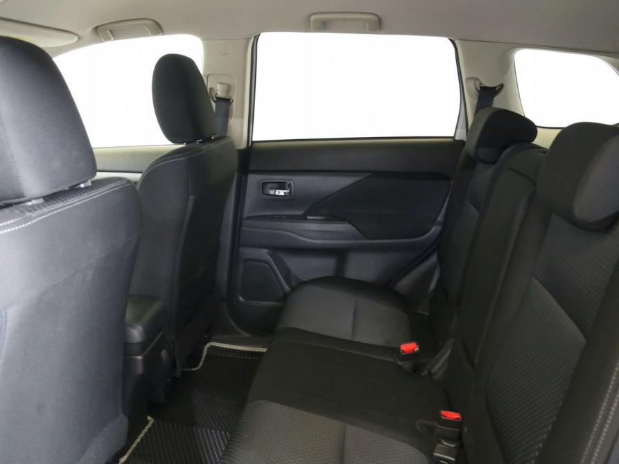 Mitsubishi Outlander III Рестайлинг 2 Санкт-Петербург  - изображение 18
