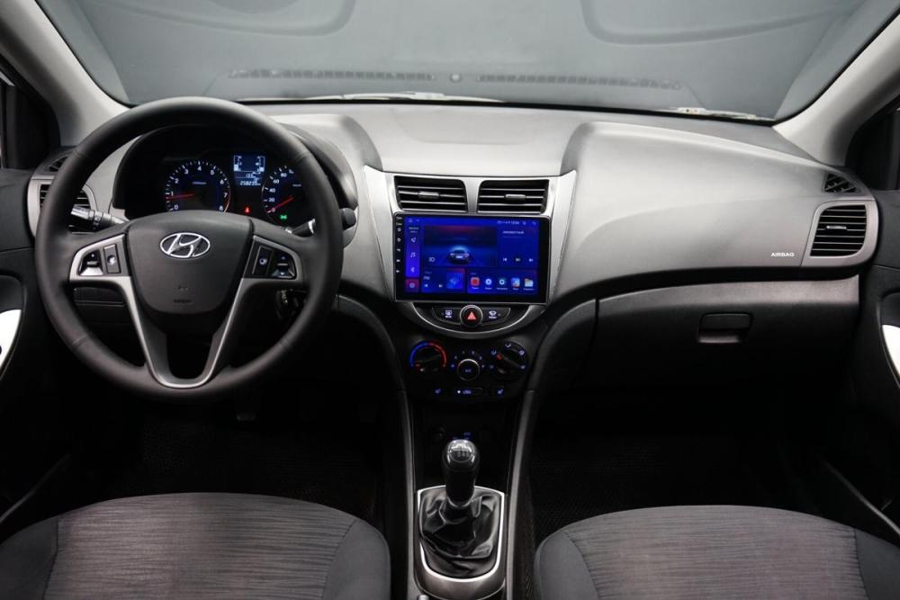 Hyundai Solaris I Рестайлинг Крым  - изображение 18
