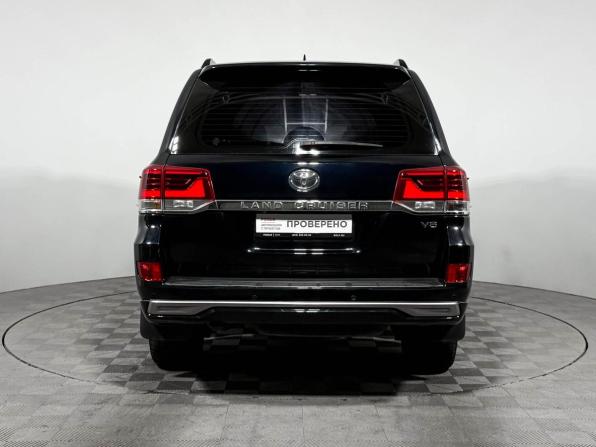 Toyota Land Cruiser 200 Series Рестайлинг 2 с пробегом 2016 года, цена 4 650 000 рублей, 220381 км, внедорожник, Автокод Объявления
