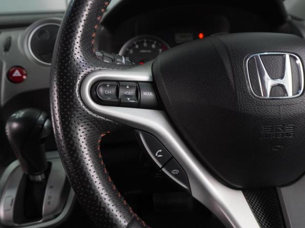 Honda Stream II с пробегом 2009 года, цена 1 099 000 рублей, 188527 км, компактвэн, Автокод Объявления