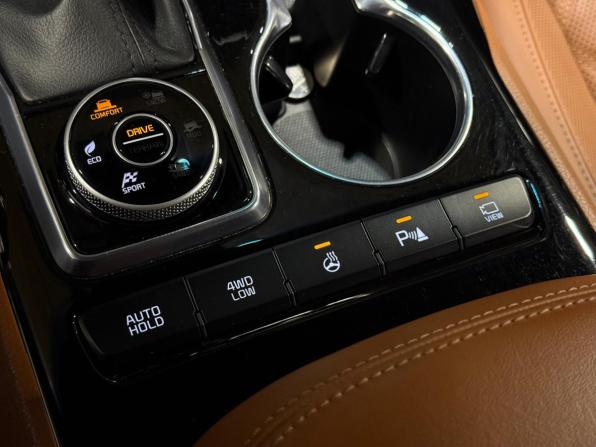 Kia Mohave I Рестайлинг 2 с пробегом 2022 года, цена 4 640 000 рублей, 107819 км, внедорожник, Автокод Объявления