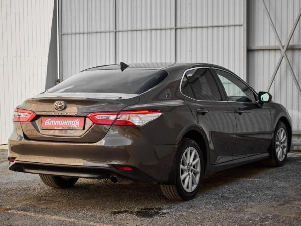 Toyota Camry VIII (XV70) Рестайлинг с пробегом 2021 года, цена 2 585 000 рублей, 116188 км, седан, Автокод Объявления