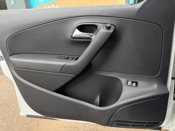 Volkswagen Polo V Рестайлинг с пробегом 2016 года, цена 670 000 рублей, 224100 км, седан, Автокод Объявления