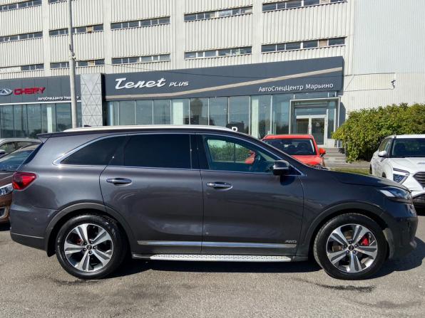 Kia Sorento III Prime Рестайлинг с пробегом 2018 года, цена 2 074 000 рублей, 218000 км, внедорожник, Автокод Объявления