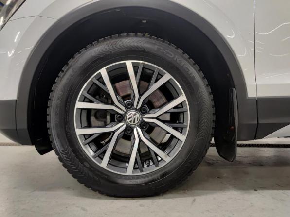 Volkswagen Tiguan II с пробегом 2020 года, цена 2 210 000 рублей, 215180 км, внедорожник, Автокод Объявления