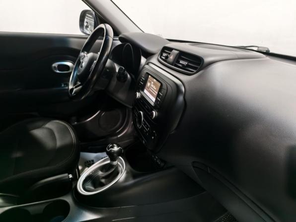 Kia Soul II Рестайлинг с пробегом 2018 года, цена 1 554 000 рублей, 71177 км, хэтчбек, Автокод Объявления