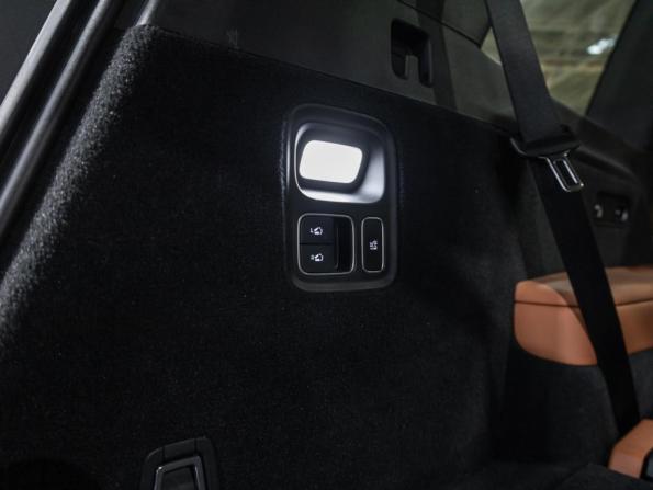 Li Auto (Lixiang) L9 I с пробегом 2023 года, цена 6 999 700 рублей, 20275 км, внедорожник, Автокод Объявления
