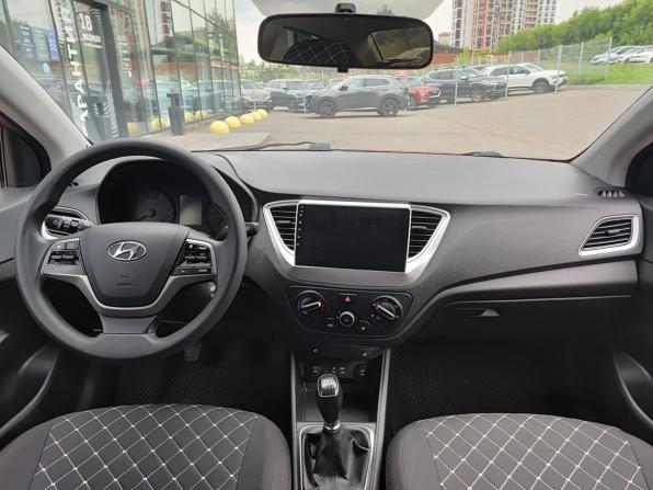 Hyundai Solaris II с пробегом 2018 года, цена 1 325 000 рублей, 78936 км, седан, Автокод Объявления