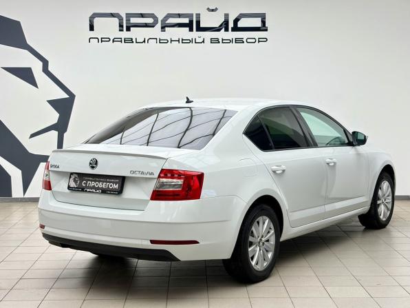 Skoda Octavia III (A7) Рестайлинг с пробегом 2017 года, цена 1 379 000 рублей, 222207 км, лифтбек, Автокод Объявления