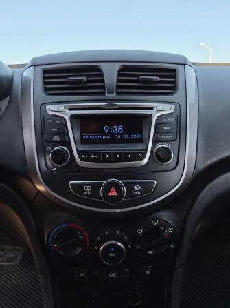 Hyundai Solaris I Рестайлинг с пробегом 2015 года, цена 880 000 рублей, 153501 км, седан, Автокод Объявления