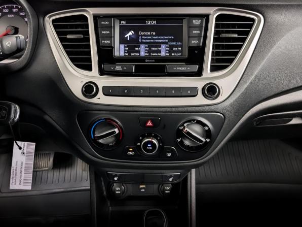 Hyundai Solaris II Рестайлинг с пробегом 2022 года, цена 1 820 000 рублей, 83879 км, седан, Автокод Объявления