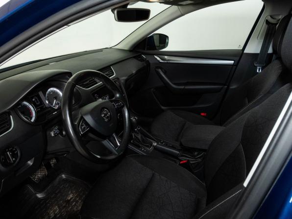 Skoda Octavia III (A7) Рестайлинг с пробегом 2020 года, цена 2 065 000 рублей, 110178 км, лифтбек, Автокод Объявления