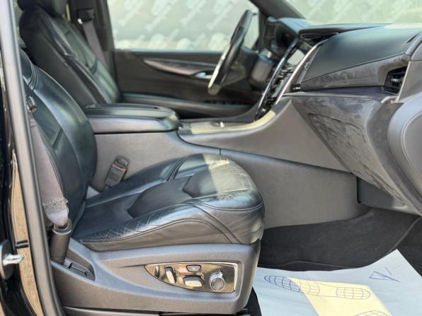 Cadillac Escalade IV с пробегом 2015 года, цена 3 500 000 рублей, 162800 км, внедорожник, Автокод Объявления
