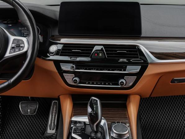 BMW 5 серии VII (G30/G31/G38) Рестайлинг с пробегом 2021 года, цена 4 149 000 рублей, 104367 км, седан, Автокод Объявления