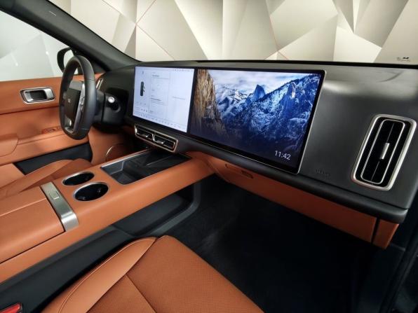 Li Auto (Lixiang) L7 I Рестайлинг с пробегом 2025 года, цена 7 950 000 рублей, 6519 км, внедорожник, Автокод Объявления