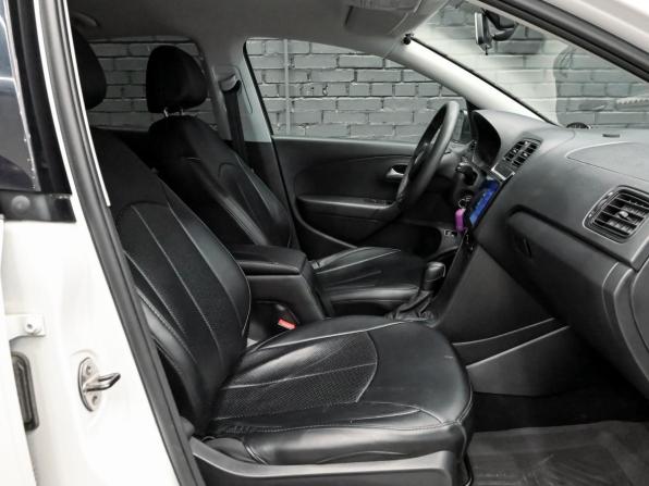 Volkswagen Polo V Рестайлинг с пробегом 2018 года, цена 1 300 000 рублей, 93310 км, седан, Автокод Объявления