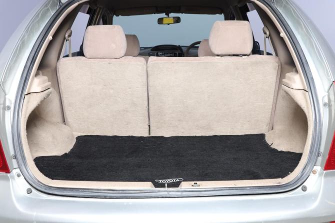 Toyota Nadia с пробегом 2001 года, цена 799 000 рублей, 330000 км, компактвэн, Автокод Объявления