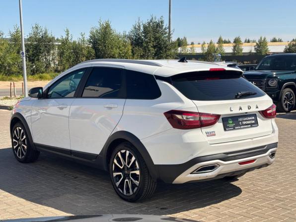 Lada (ВАЗ) Vesta I Рестайлинг (NG) с пробегом 2024 года, цена 1 350 000 рублей, 56738 км, универсал, Автокод Объявления