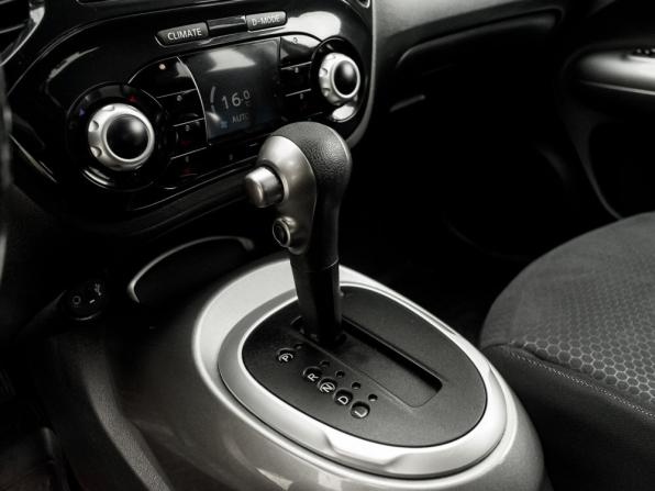 Nissan Juke I с пробегом 2012 года, цена 1 080 000 рублей, 119008 км, внедорожник, Автокод Объявления