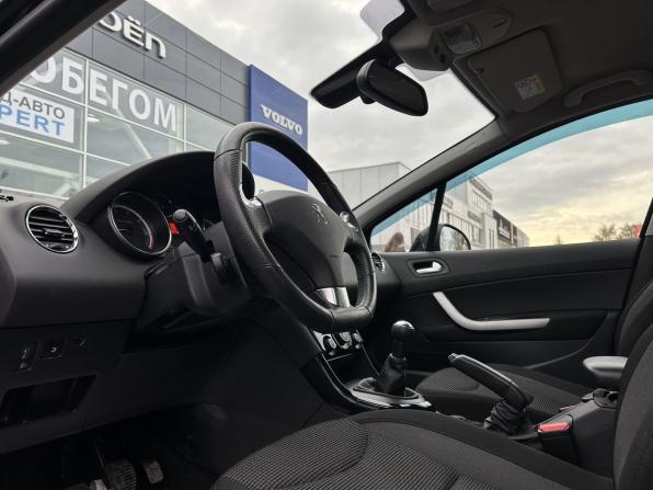 Peugeot 408 I Рестайлинг с пробегом 2019 года, цена 1 100 000 рублей, 117270 км, седан, Автокод Объявления