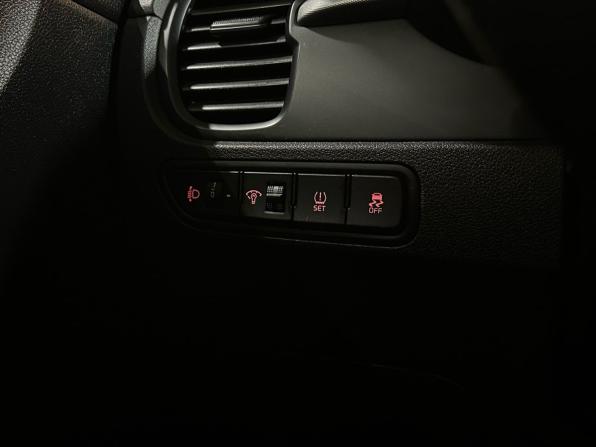Kia Rio IV с пробегом 2017 года, цена 1 299 990 рублей, 175414 км, седан, Автокод Объявления