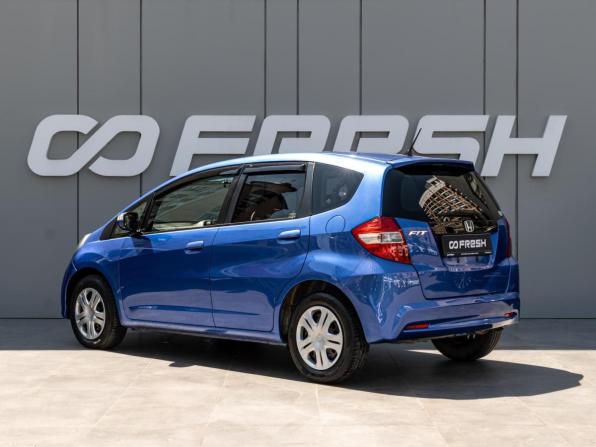 Honda Fit II с пробегом 2011 года, цена 800 000 рублей, 180704 км, хэтчбек, Автокод Объявления
