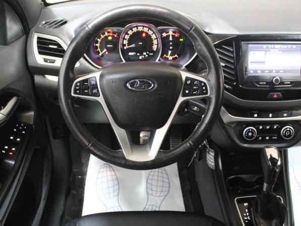 Lada (ВАЗ) Vesta I с пробегом 2019 года, цена 978 000 рублей, 136783 км, седан, Автокод Объявления