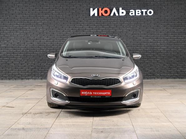 Kia Ceed II Рестайлинг с пробегом 2017 года, цена 1 430 000 рублей, 110550 км, хэтчбек, Автокод Объявления