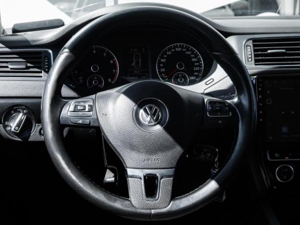 Volkswagen Jetta VI с пробегом 2013 года, цена 998 000 рублей, 250064 км, седан, Автокод Объявления