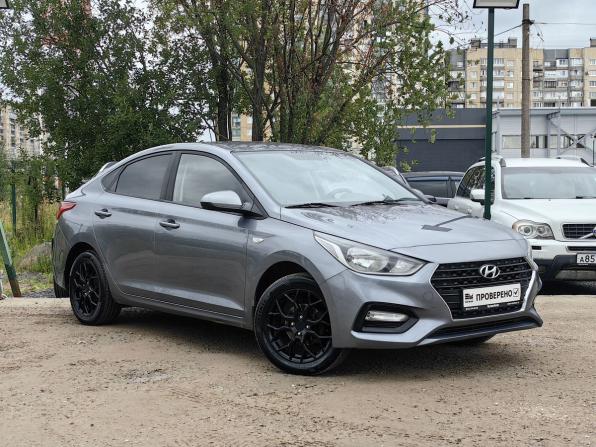 Hyundai Solaris II с пробегом 2017 года, цена 999 000 рублей, 128000 км, седан, Автокод Объявления