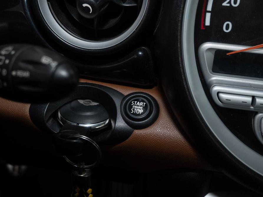 Mini Hatch II (R56) Казань  - изображение 14