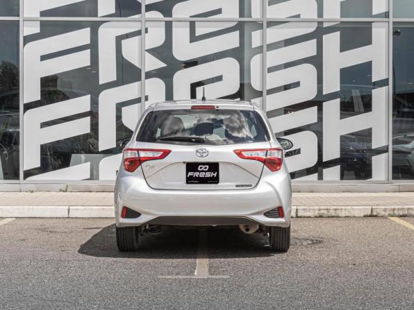 Toyota Vitz III (XP130) Рестайлинг 2 с пробегом 2018 года, цена 990 000 рублей, 98966 км, хэтчбек, Автокод Объявления