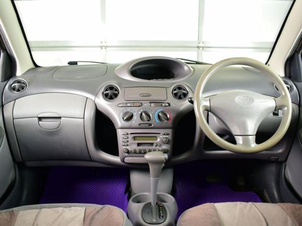 Toyota Vitz I (P10) с пробегом 2001 года, цена 339 995 рублей, 299999 км, хэтчбек, Автокод Объявления