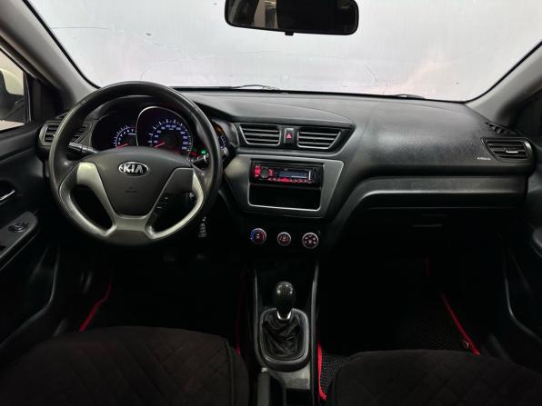 Kia Rio III Рестайлинг с пробегом 2015 года, цена 550 000 рублей, 232274 км, седан, Автокод Объявления