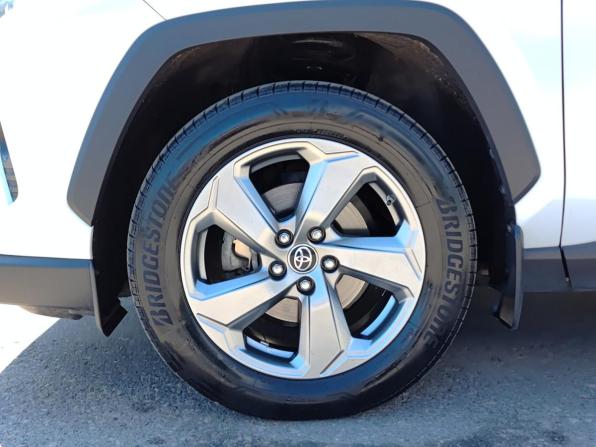 Toyota RAV4 V (XA50) с пробегом 2021 года, цена 3 900 000 рублей, 42062 км, внедорожник, Автокод Объявления