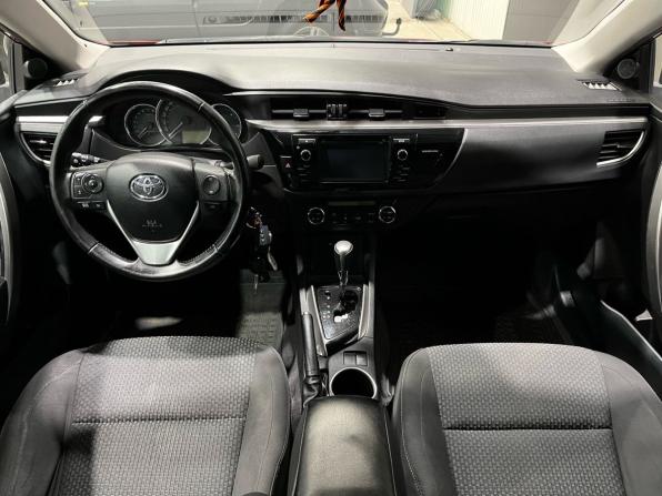 Toyota Corolla XI (E160 E170 E180) с пробегом 2013 года, цена 1 294 000 рублей, 133594 км, седан, Автокод Объявления