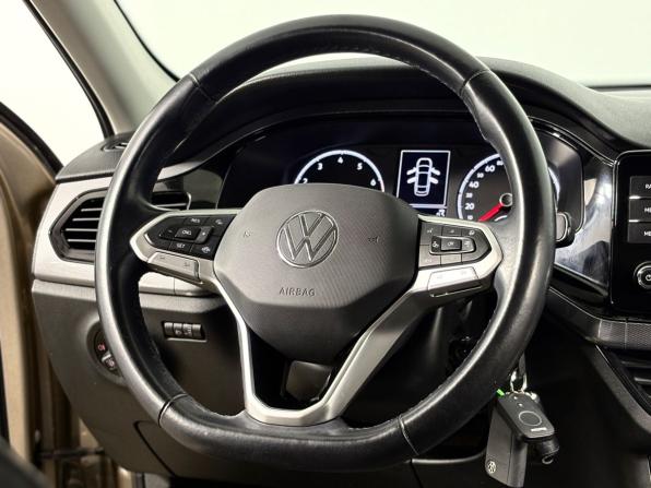 Volkswagen Polo VI с пробегом 2021 года, цена 1 699 000 рублей, 61090 км, лифтбек, Автокод Объявления