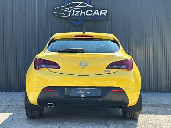 Opel Astra J Рестайлинг с пробегом 2013 года, цена 599 000 рублей, 238000 км, хэтчбек, Автокод Объявления