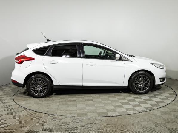 Ford Focus III Рестайлинг с пробегом 2019 года, цена 1 199 700 рублей, 120400 км, хэтчбек, Автокод Объявления