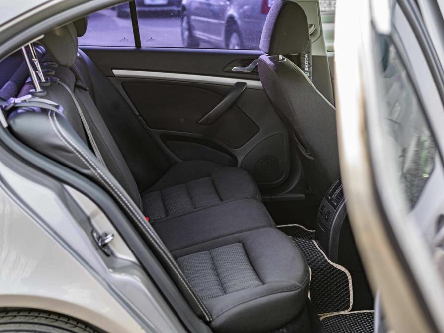 Skoda Octavia II (A5) Рестайлинг Санкт-Петербург  - изображение 13