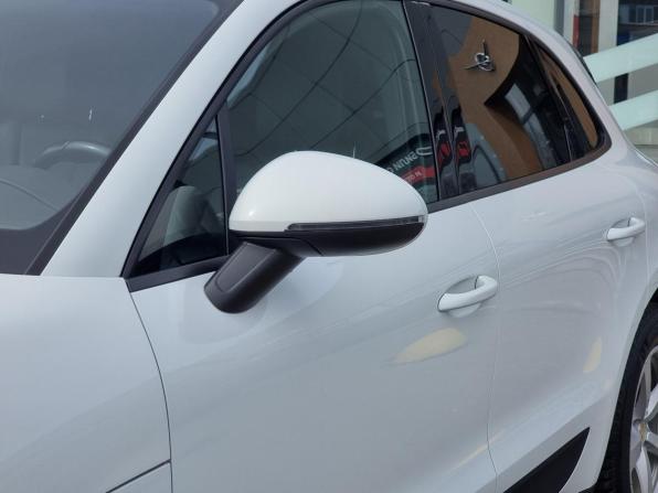 Porsche Macan I с пробегом 2018 года, цена 4 299 000 рублей, 67891 км, внедорожник, Автокод Объявления